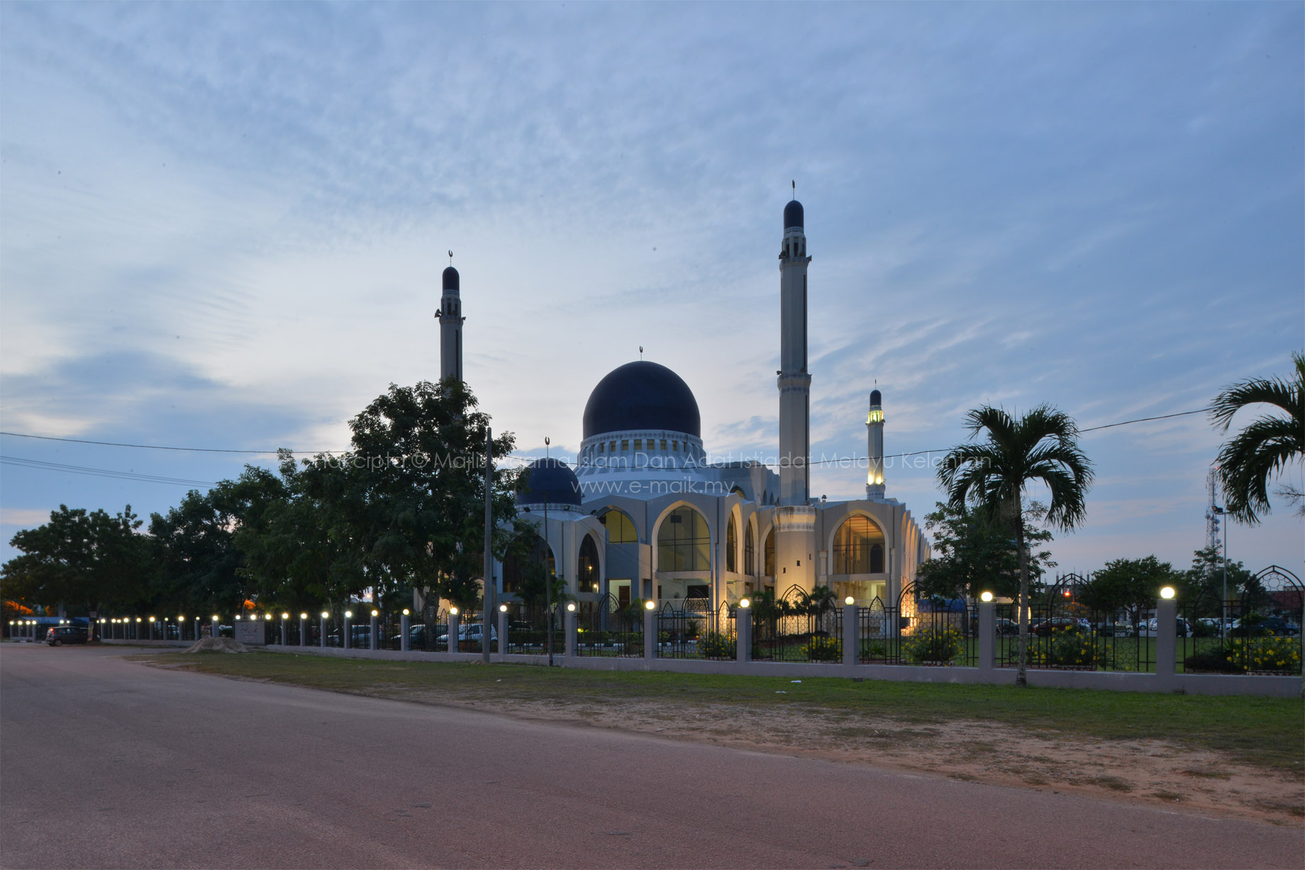 Portal Rasmi MAIK - Masjid Al-Sultan Ismail Petra